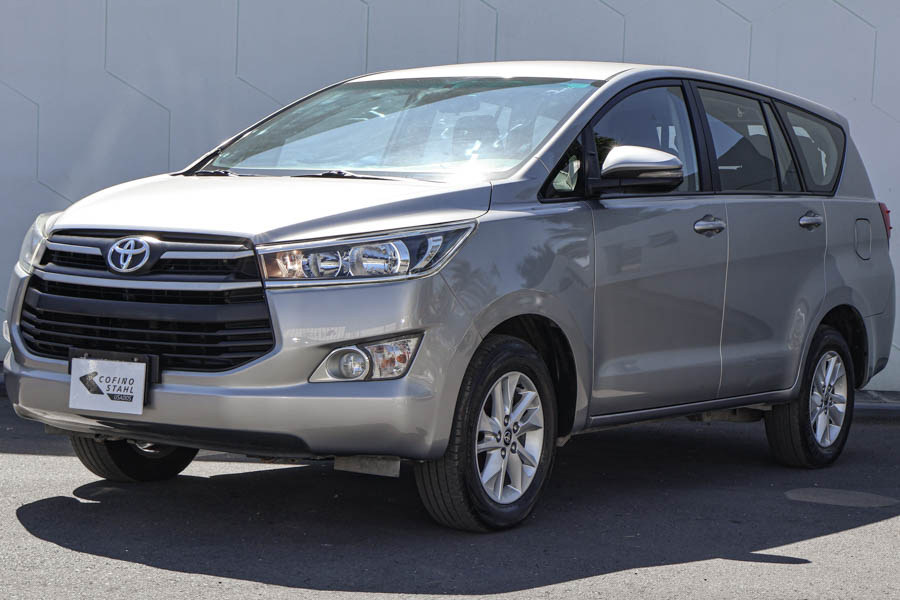 TOYOTA INNOVA 2023 - 3401